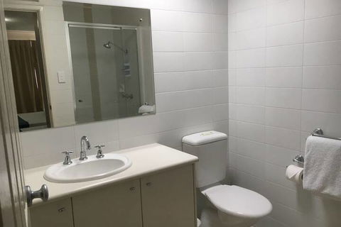 Geographe Bay Apartment - Kingaroy Accommodation 7