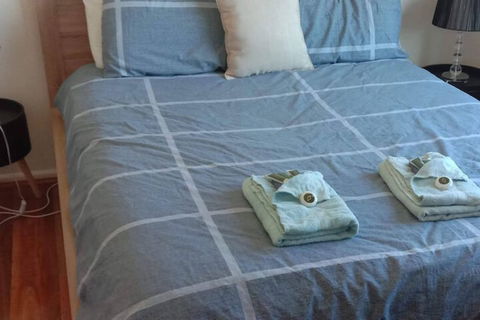 Wollongong Train Station Holiday House - Kingaroy Accommodation 5