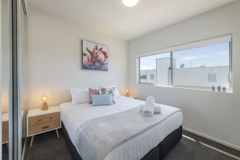 Astra Apartments Merewether - Kingaroy Accommodation 1