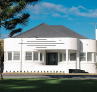 Deco Beach Luxury Apartments - Kingaroy Accommodation
