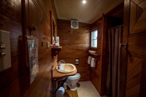 Guide Falls Cottage - Kingaroy Accommodation 2