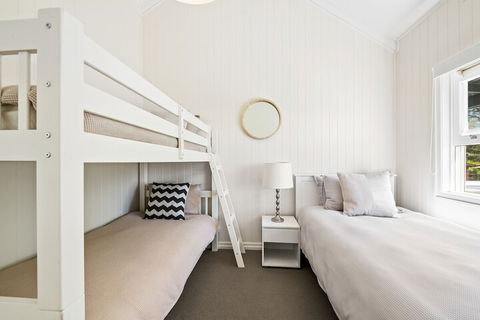 Hollow Tree Farm - Peace And Quiet On 30 Acres Right In Toowoomba - Kingaroy Accommodation 7