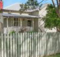 Ambiente Cottage Pet  Family Friendly - Kingaroy Accommodation