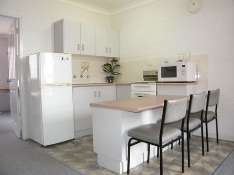 Forster Lodge 16 - Kingaroy Accommodation 6