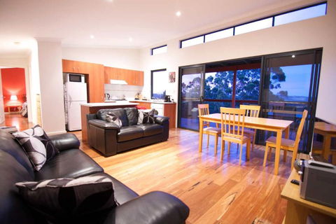 Karrak Reach Forest Retreat - Kingaroy Accommodation 6