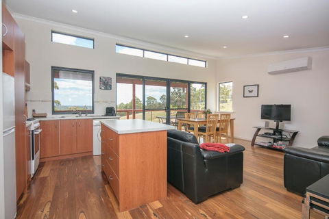 Karrak Reach Forest Retreat - Kingaroy Accommodation 2