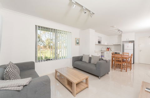 Lakeview Suites - Kingaroy Accommodation 4