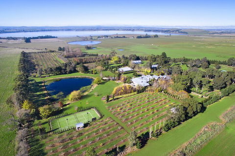 Orchards At Spring Vale Farm - Kingaroy Accommodation 1