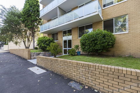 A Walk To Syd Uni & RPA Hospital - Kingaroy Accommodation 4