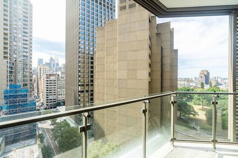 Fabulous City 2 BDR Apt In New Building - Kingaroy Accommodation 5