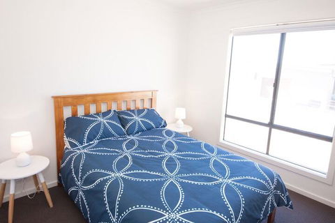 Lady Bay Getaway 12 Lady Bay - Kingaroy Accommodation 6