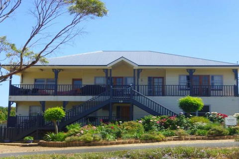 Lavender Hills 12 Bennett Street - Kingaroy Accommodation 1