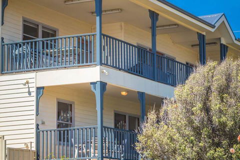 Lavender Hills 12 Bennett Street - Kingaroy Accommodation 2