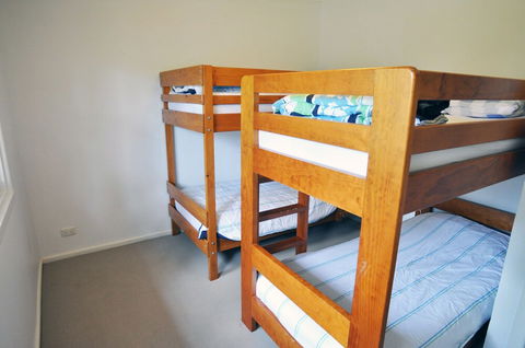 Waves On Florida Surf Side - Kingaroy Accommodation 2