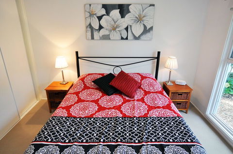 Waves On Florida Surf Side - Kingaroy Accommodation 3