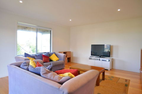 Chiaro Villa Surf Side - Kingaroy Accommodation 4