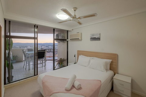 Heart Of Surfers Paradise Ocean Views - Kingaroy Accommodation 6