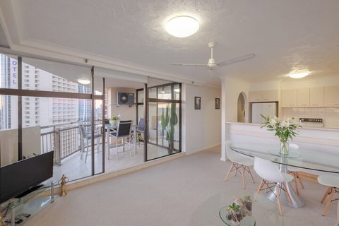 Heart Of Surfers Paradise Ocean Views - Kingaroy Accommodation 7