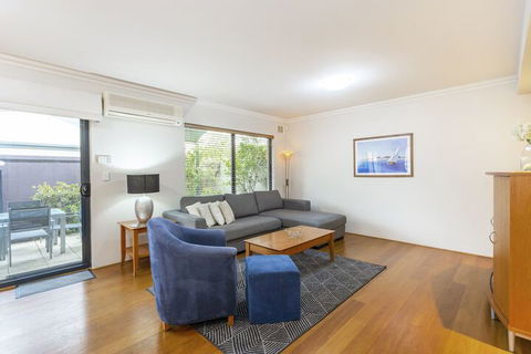 Coode Street Townhouse - Kingaroy Accommodation 7