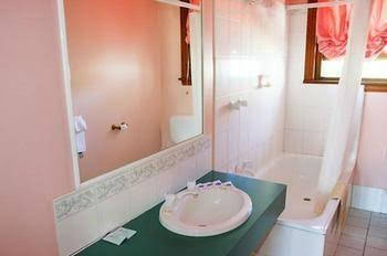 Golden Age Motel - Kingaroy Accommodation 3