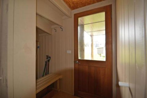 Blue Bird - Kingaroy Accommodation 7