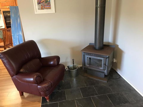 Magic Beach Cottage - Kingaroy Accommodation 6