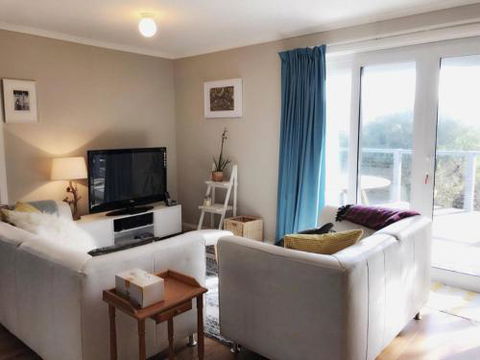 Magic Beach Cottage - Kingaroy Accommodation 5
