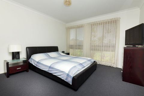Lake House On Elouera - Kingaroy Accommodation 4