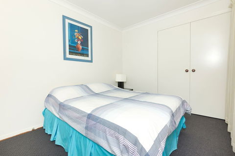 Lake House On Elouera - Kingaroy Accommodation 3