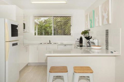 Unit 1 / 14 Tamarindus Street Marcoola Beach Pet Friendly 300 BOND Linen Supplied - Kingaroy Accommodation 7