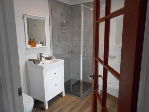 Lakeview - Kingaroy Accommodation 4