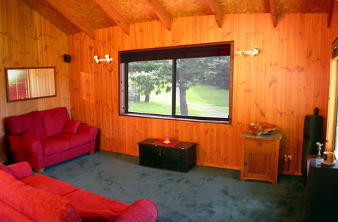 Greenwood Cabin In Kangaroo Valley - Kingaroy Accommodation 3
