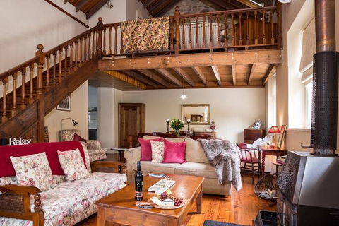 Clare Valley Heritage Retreat - Kingaroy Accommodation 5