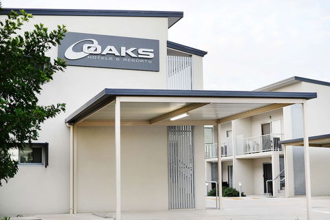 Oaks Middlemount Suites - Kingaroy Accommodation 3