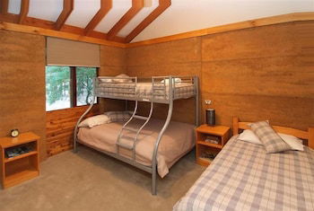 Woodstone Cottages - Kingaroy Accommodation 5