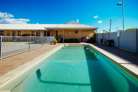 Club Motor Inn - Kingaroy Accommodation 5