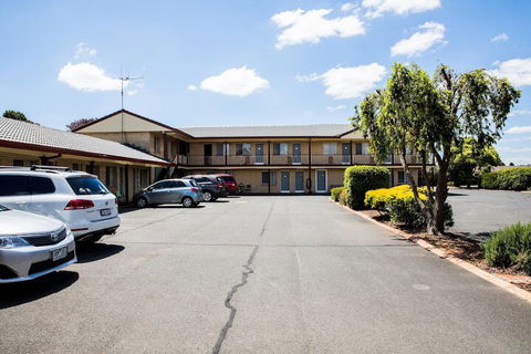 Lilac City Motor Inn & Steakhouse - Kingaroy Accommodation 1