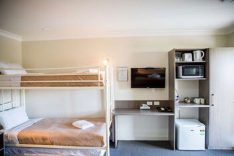 Lilac City Motor Inn & Steakhouse - Kingaroy Accommodation 0