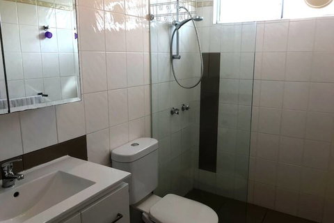 Reef Gateway Apartments - Kingaroy Accommodation 3