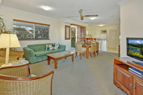 Raffles Mooloolaba - Kingaroy Accommodation 3