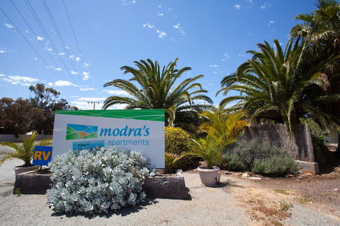 Modra's Apartments - Kingaroy Accommodation 1