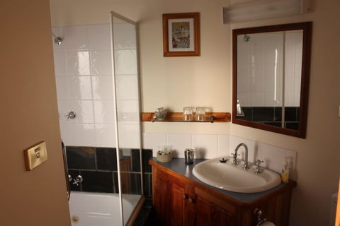 Bed In The Treetops Bed & Breakfast - Kingaroy Accommodation 5