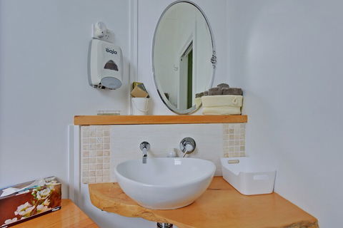 Mt Lyell Anchorage - Kingaroy Accommodation 7