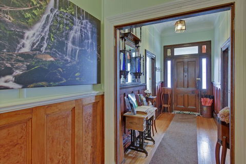 Mt Lyell Anchorage - Kingaroy Accommodation 1