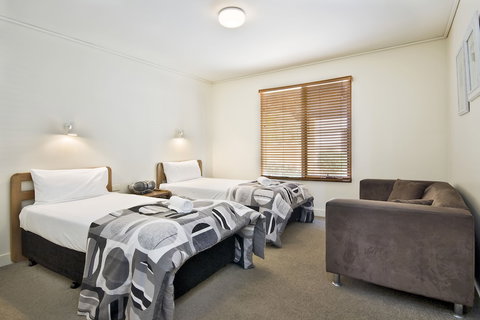 Lornebeach Apartments - Kingaroy Accommodation 2