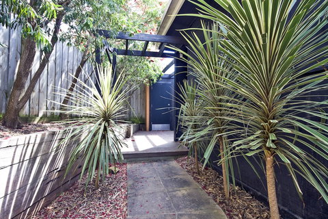 Lornebeach Apartments - Kingaroy Accommodation 0