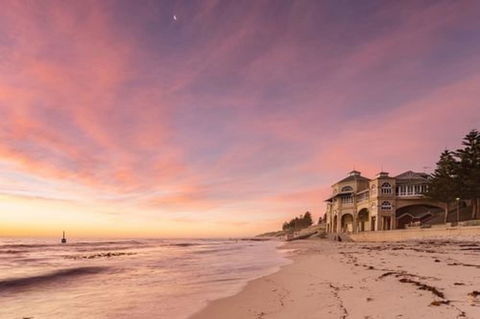 Cottesloe Beach Chalets - Kingaroy Accommodation 0