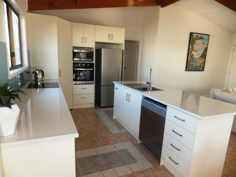 TERRIFIC On TAMARA CRESCENT - Kingaroy Accommodation 6