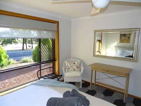 3 Pears On The Park McLaren Vale - Kingaroy Accommodation 5