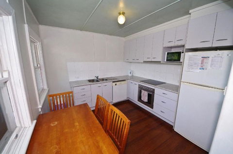 Apollo 2 9 Hodgson Street - Kingaroy Accommodation 4